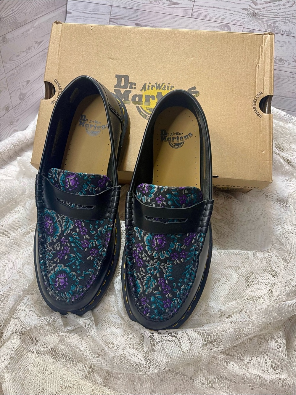 NWT Dr Martens Air Wair Penton Floral Jacquard Purple Penny Loafer Size 10